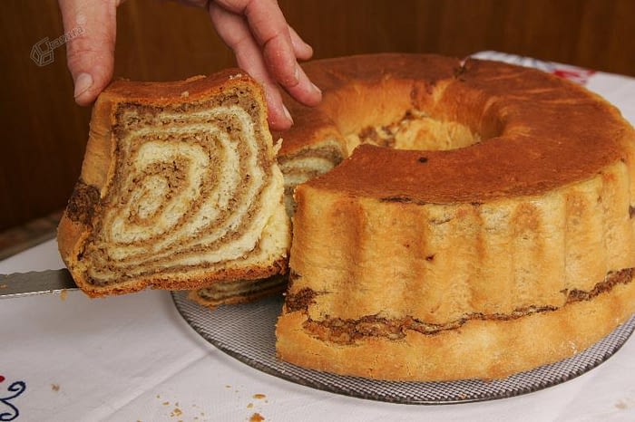 Cooking lessons: Baking Slovenian Potica
